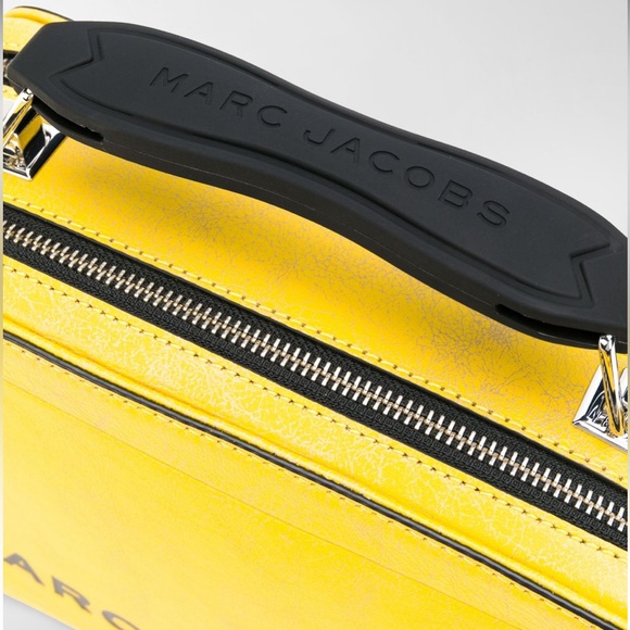 Marc Jacobs Yellow Textured Leather Square Handled Two Compartment Shoulder Bag - Picture 5 of 17
